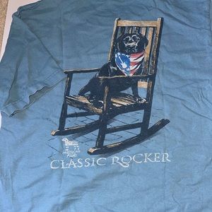 American Fido tee